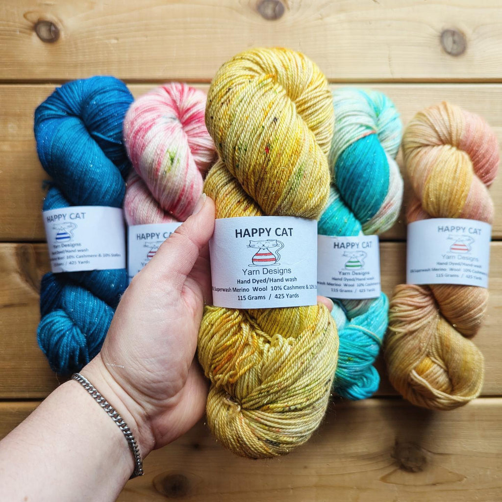 Happy Cat Yarn - Gold Sparkle Fingering