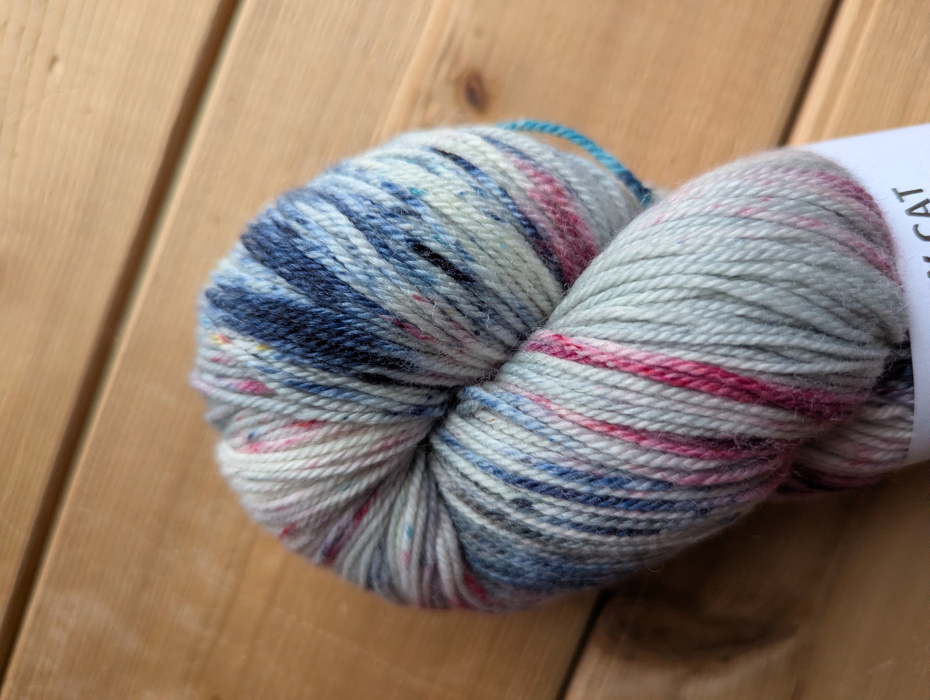 Happy Cat Yarn - Fingering 80/20