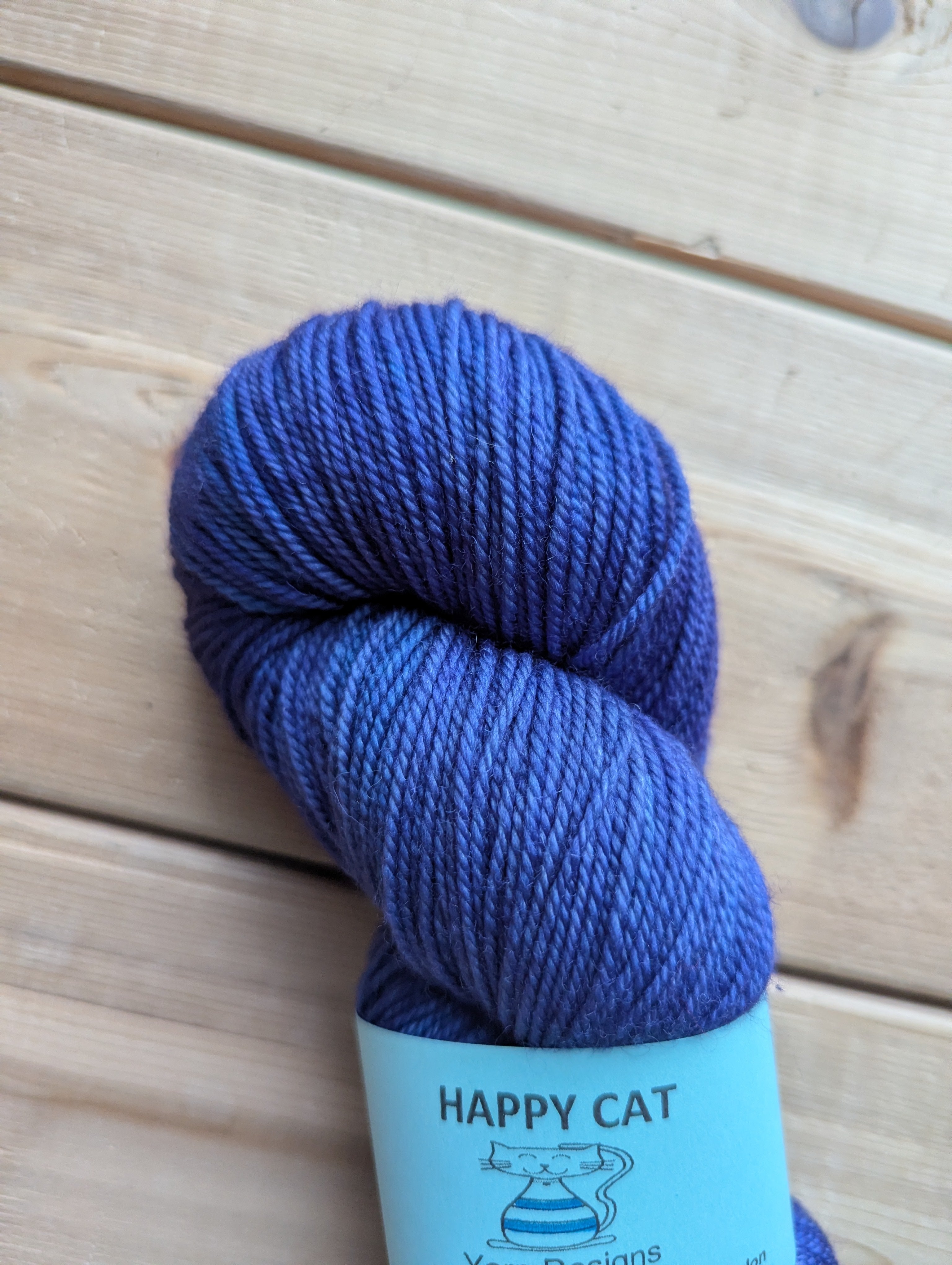Happy Cat Yarn - DK 80/20